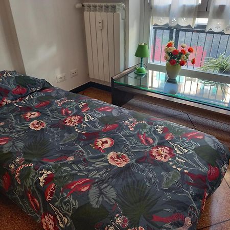 Rosy House Lägenhet Genua Exteriör bild